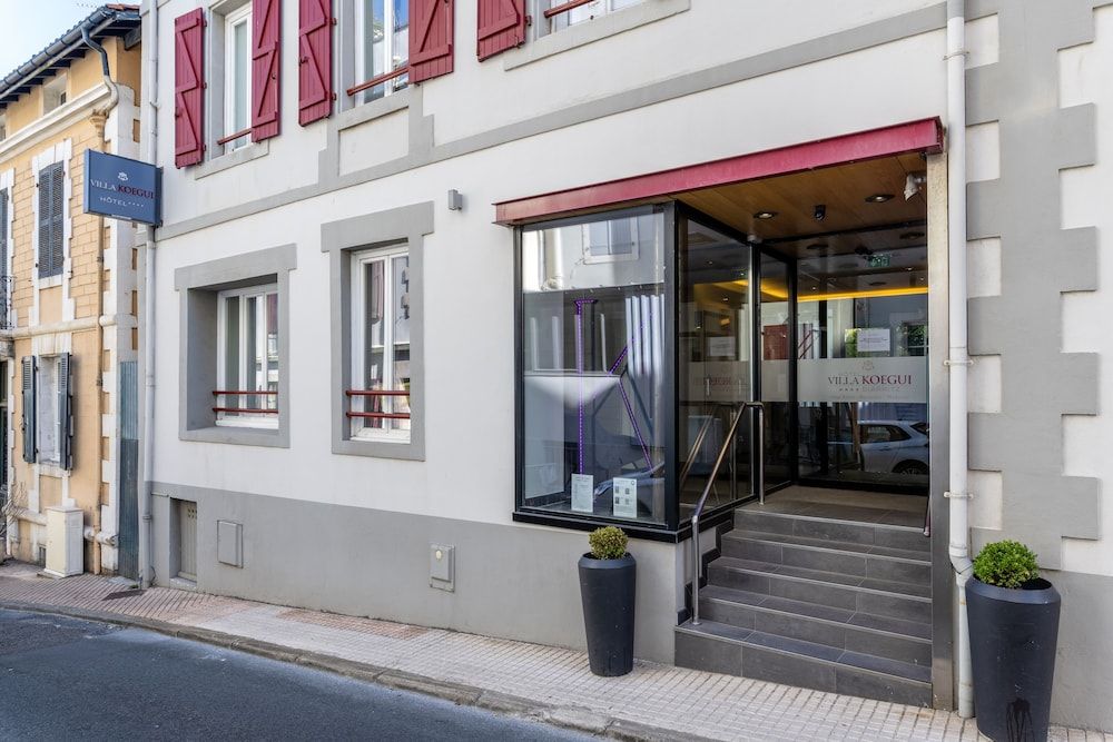 Gebäude
