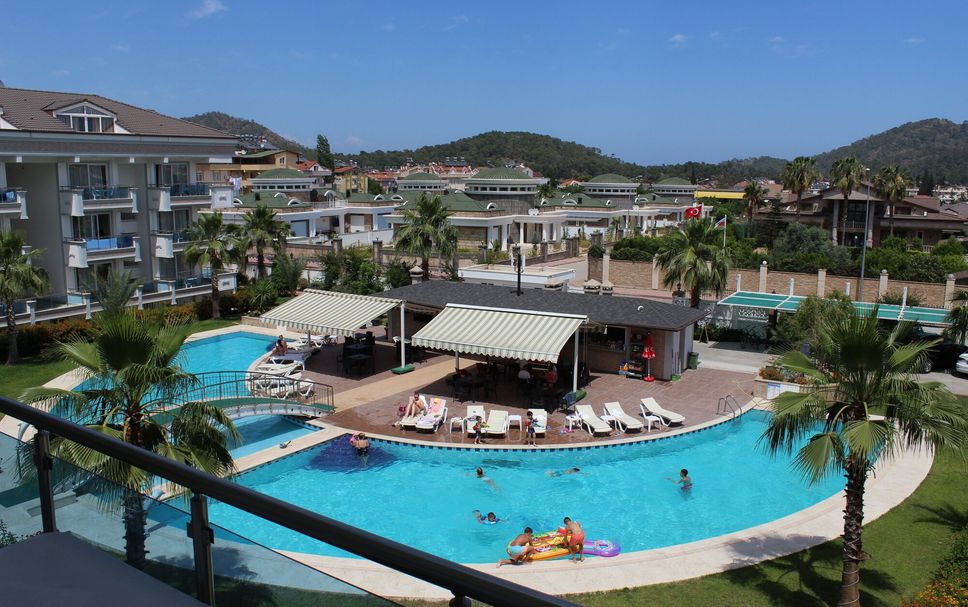Pool Foto