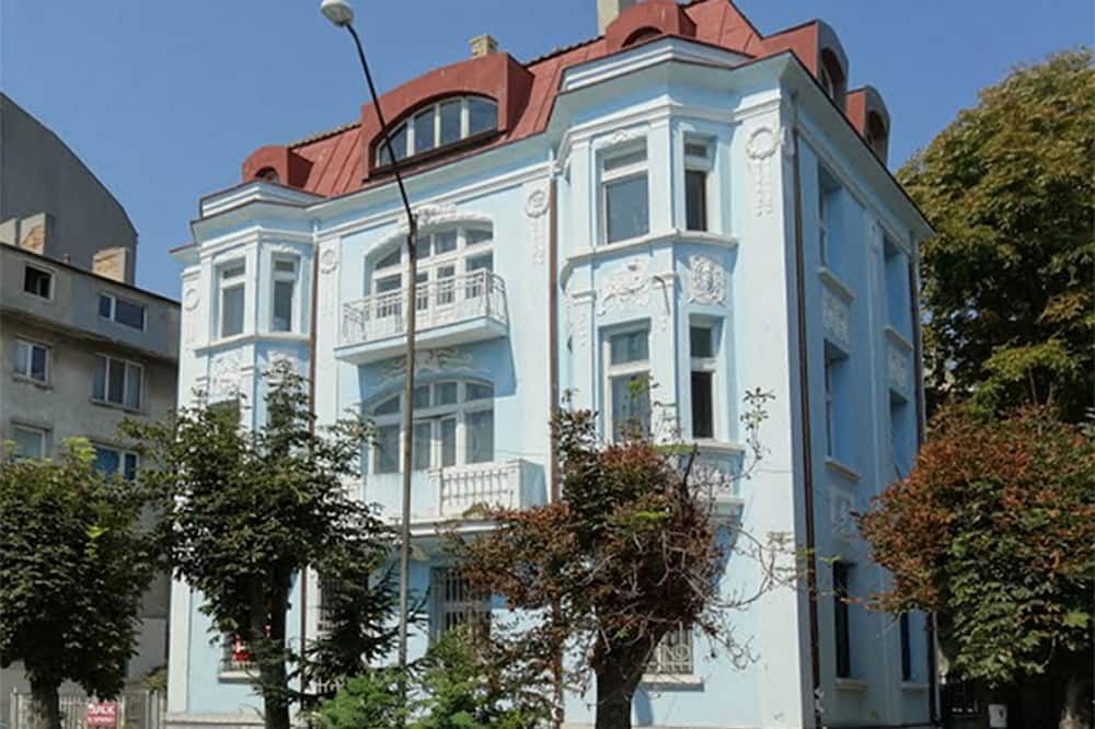 Gebäude