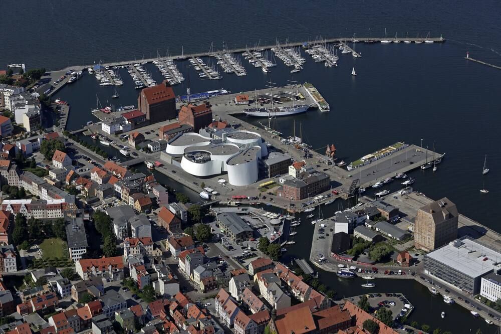 Gebäude