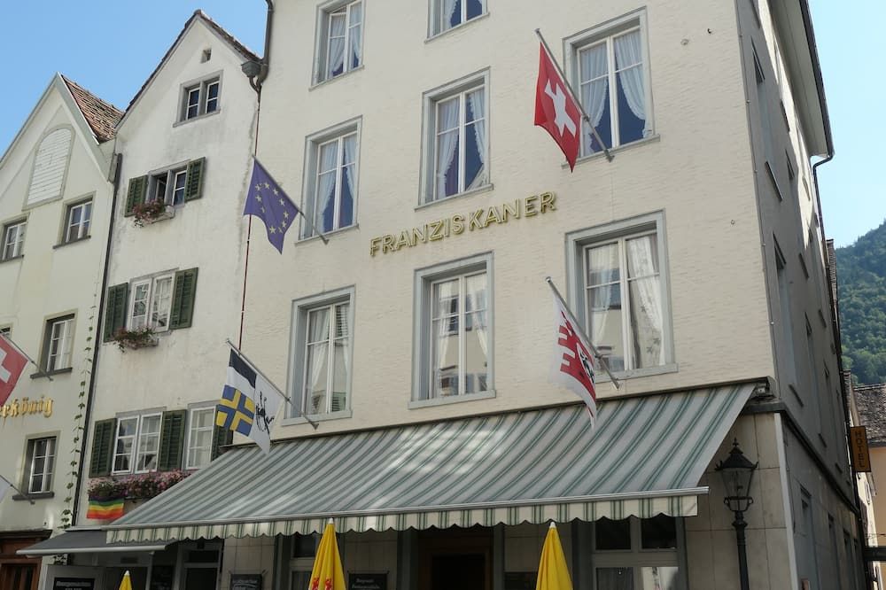 Gebäude