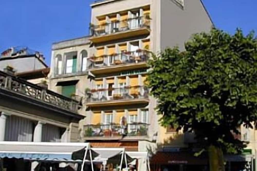 Gebäude