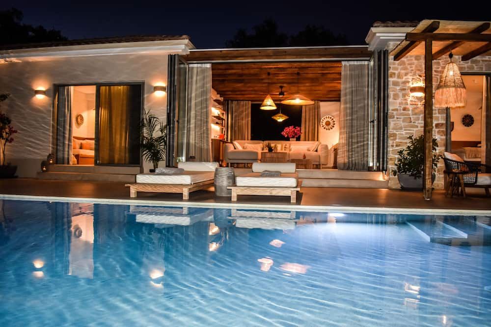 Pool Foto