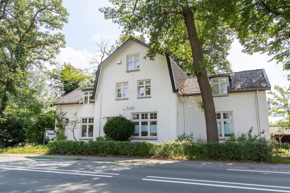 Gebäude