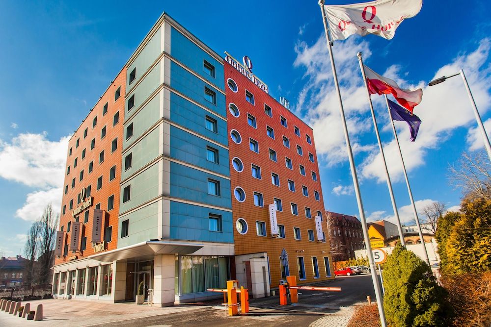 Gebäude