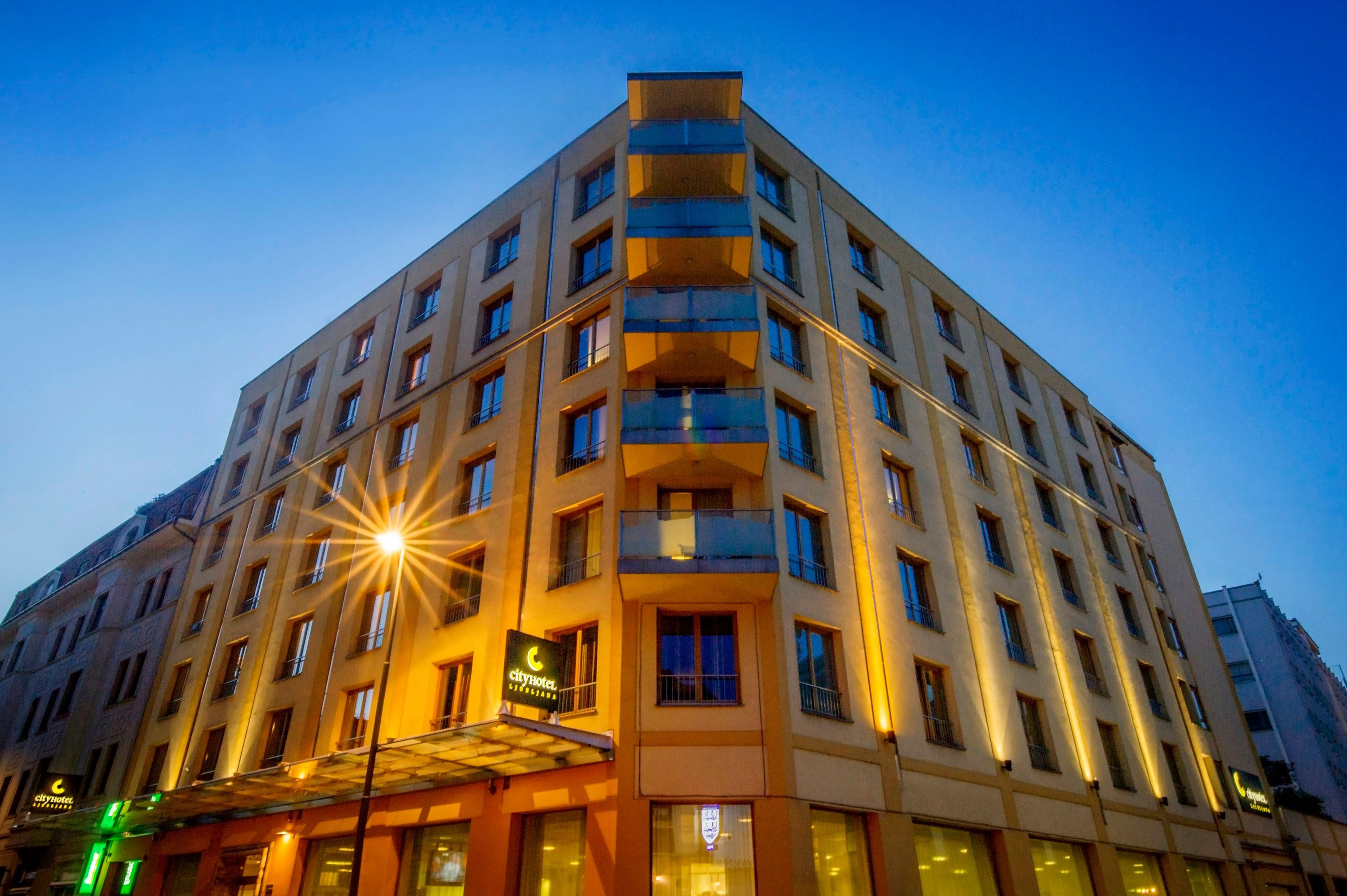 Gebäude