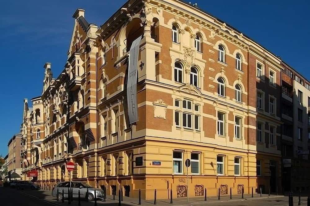 Gebäude