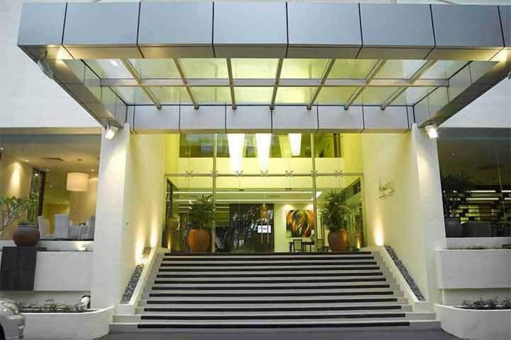 Gebäude
