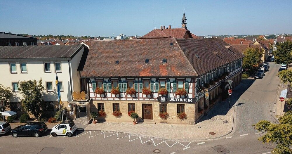 Gebäude