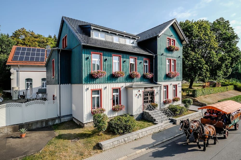 Gebäude