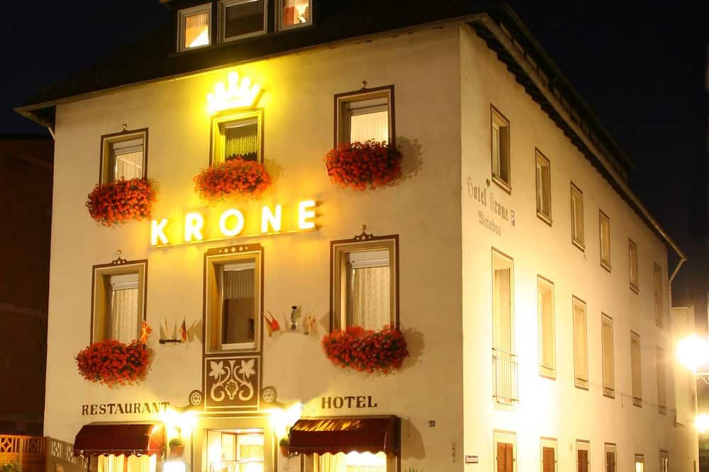 Gebäude
