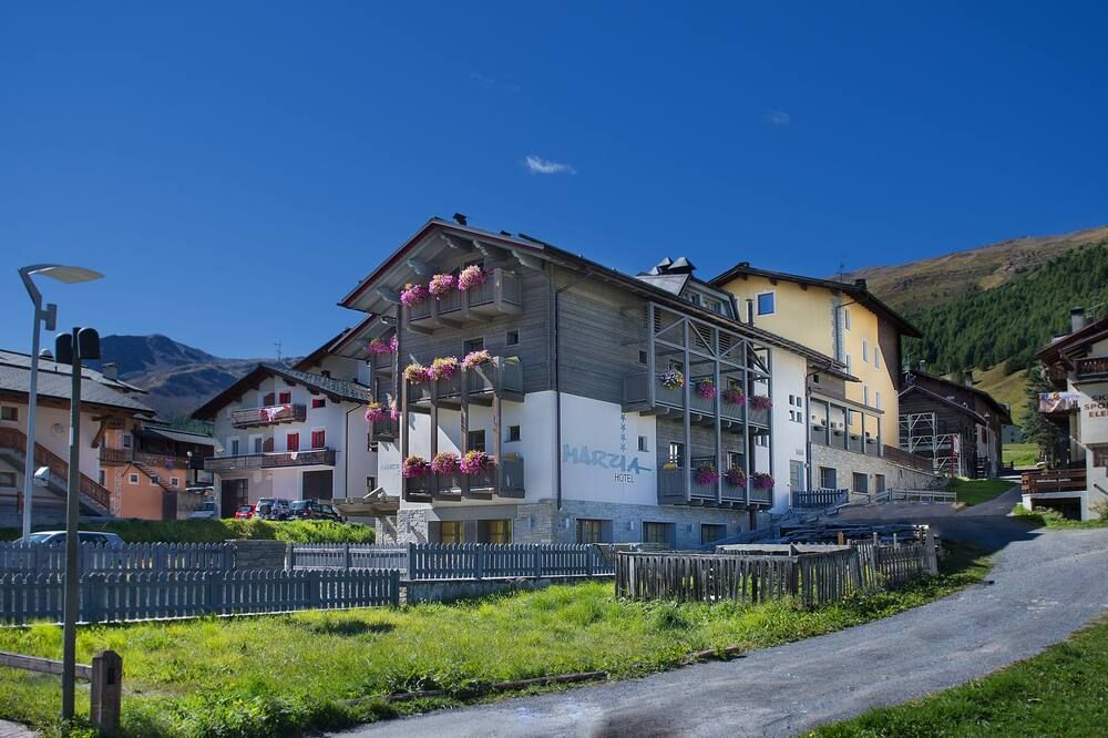 Gebäude
