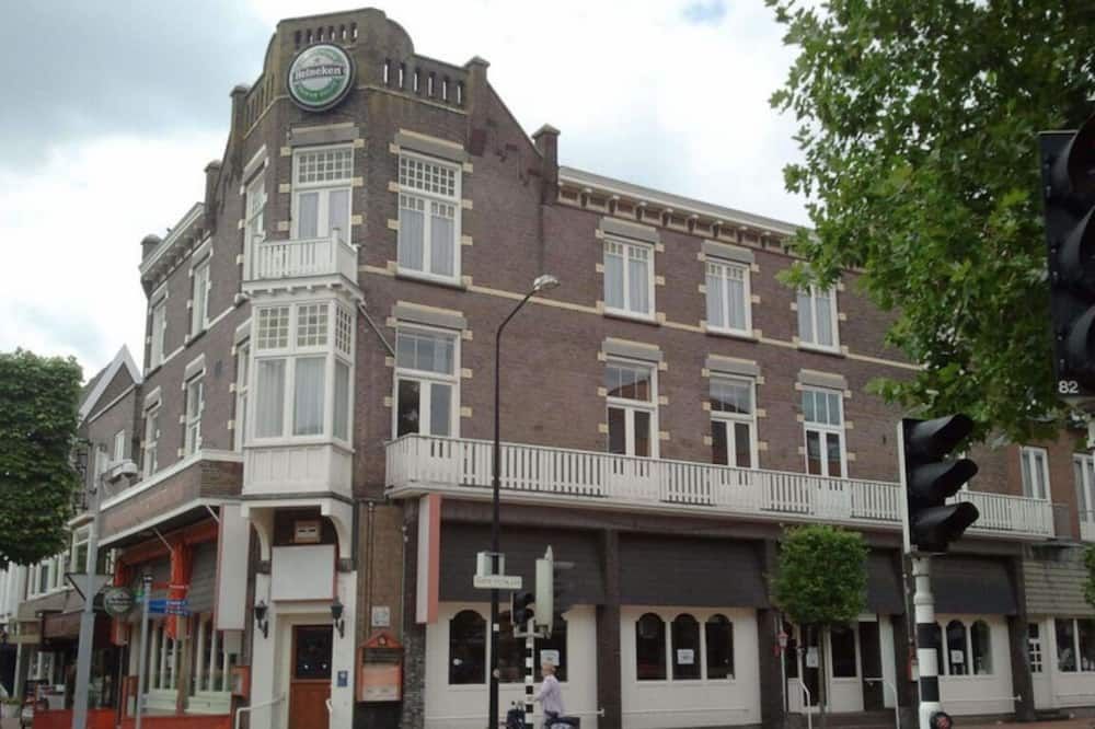 Gebäude