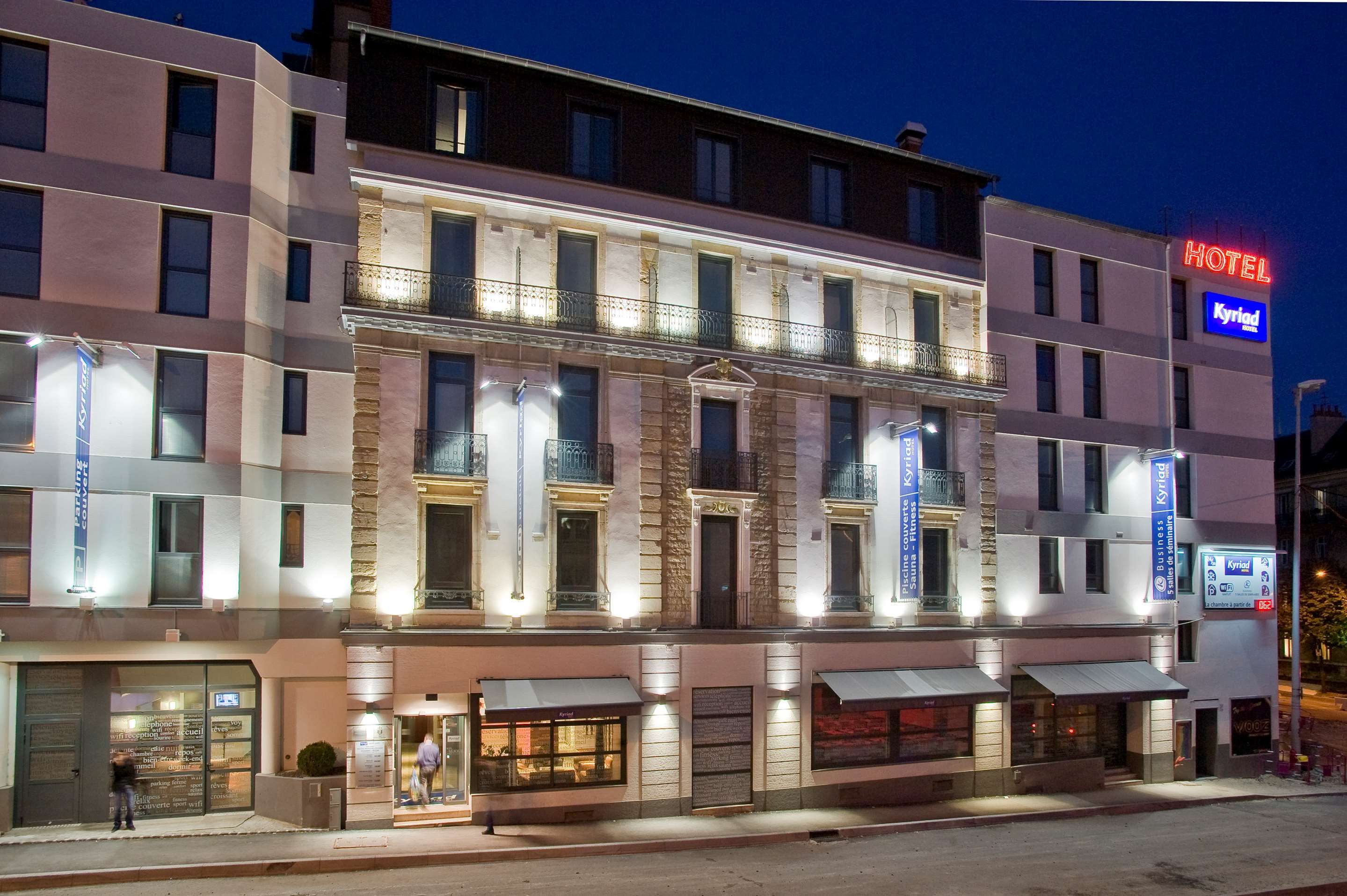 Gebäude
