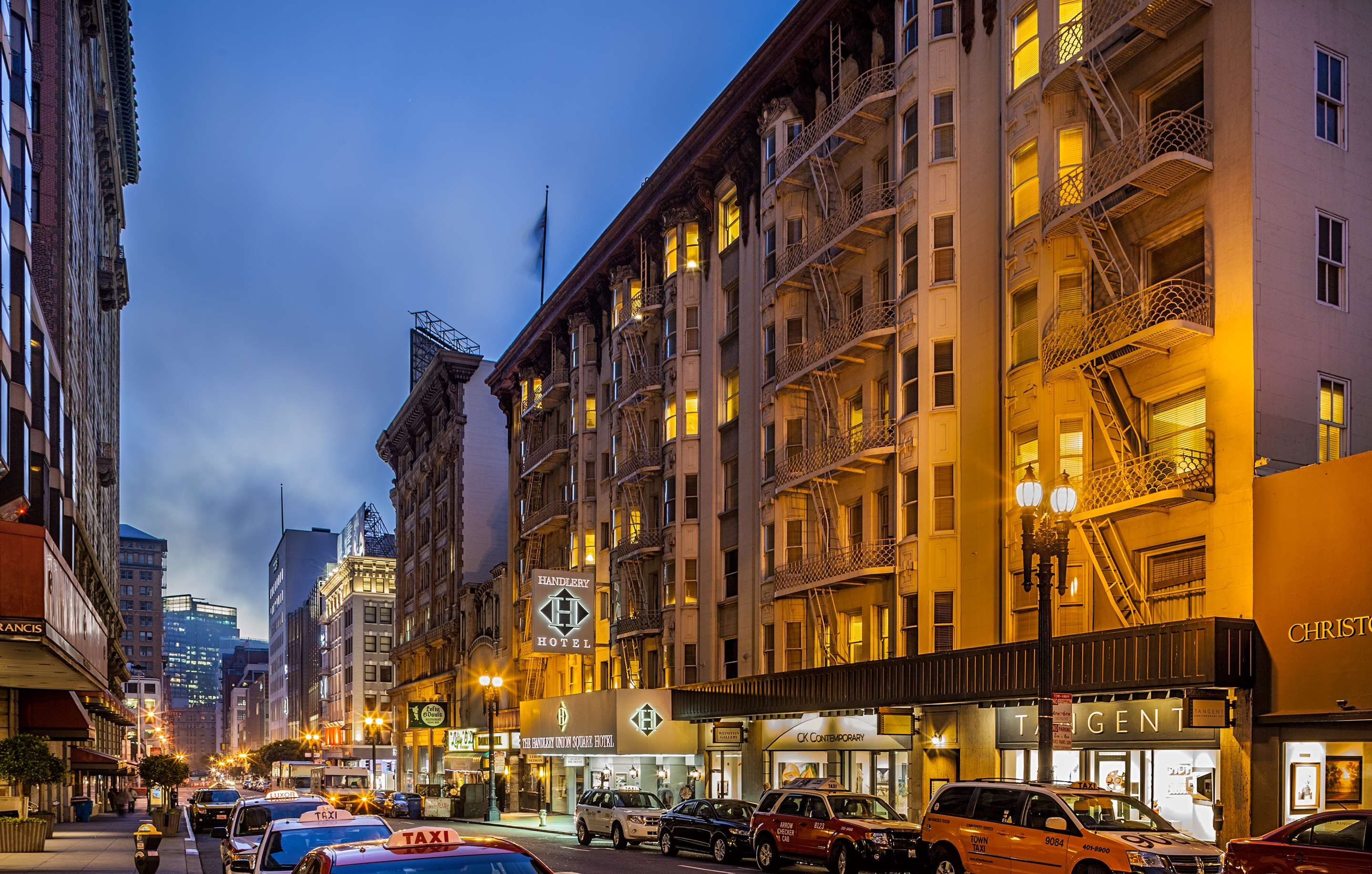 Gebäude