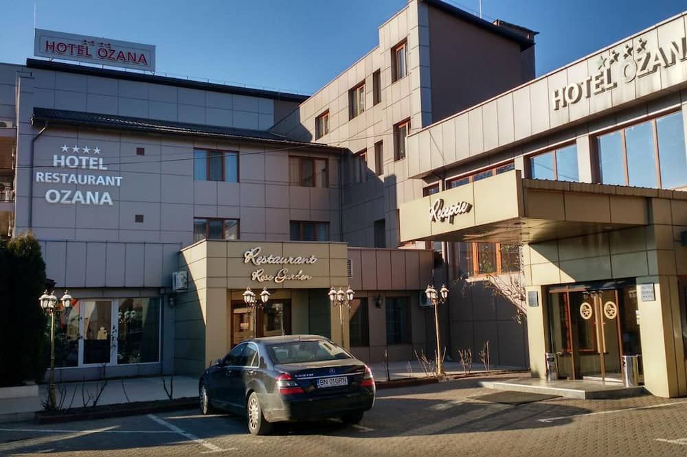 Gebäude