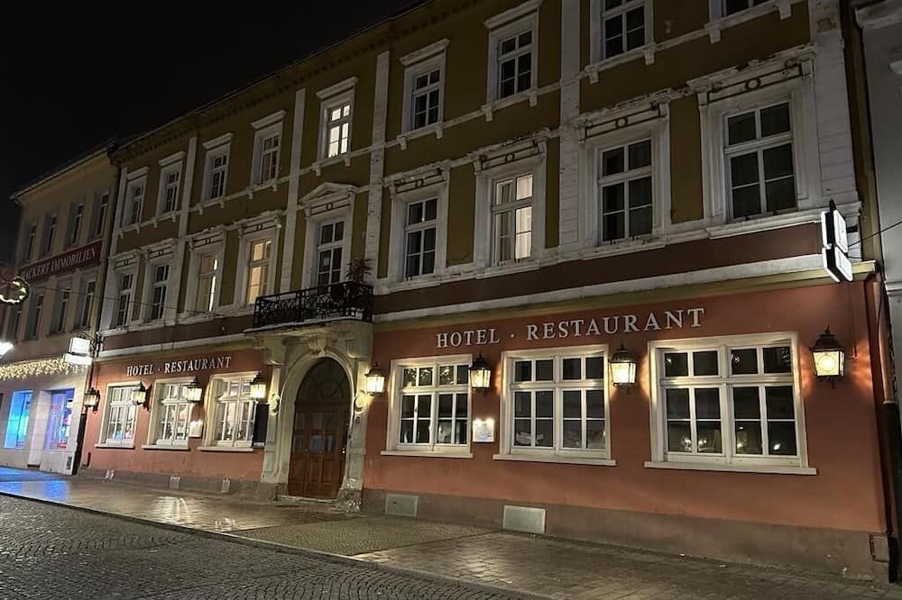 Gebäude