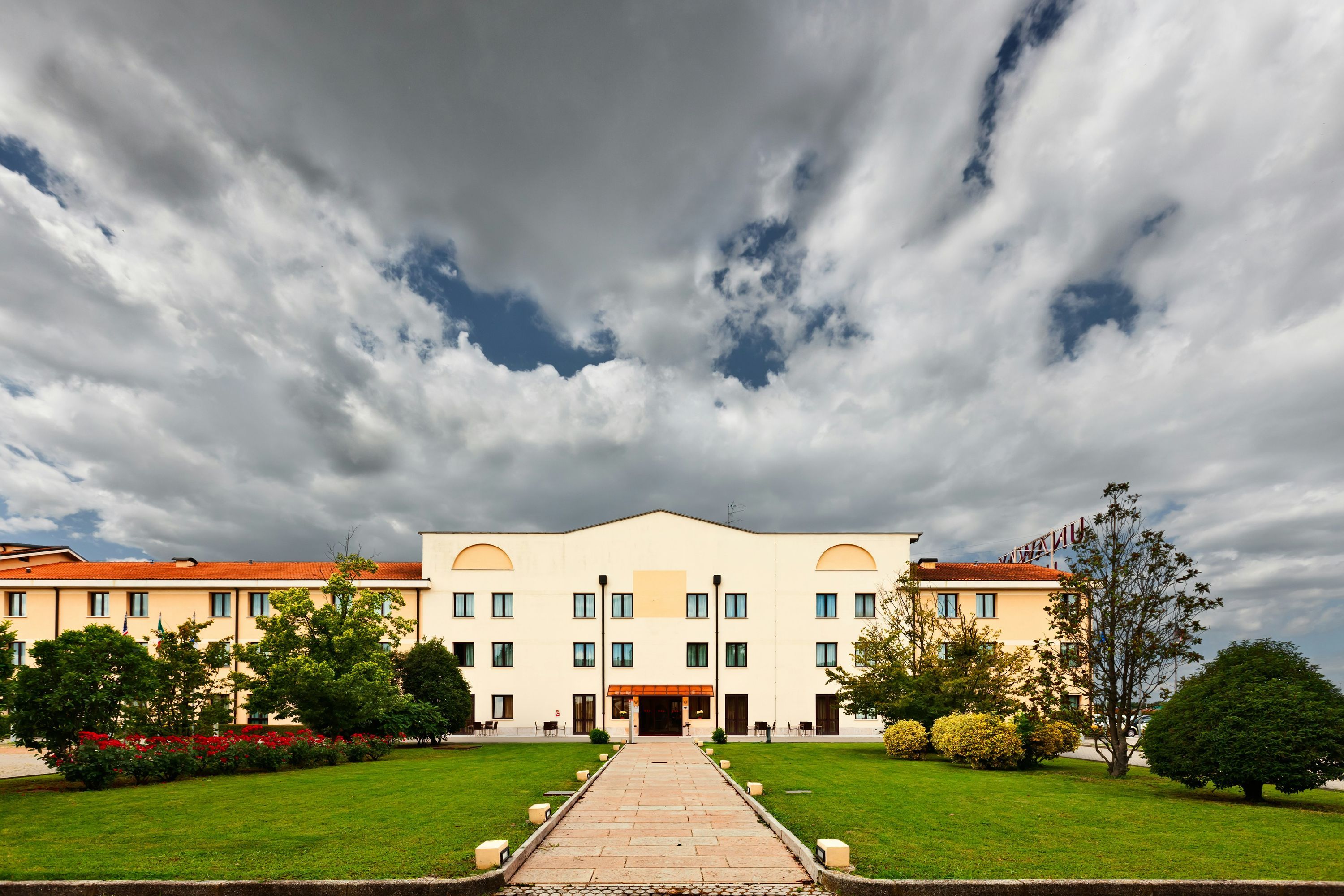 Gebäude