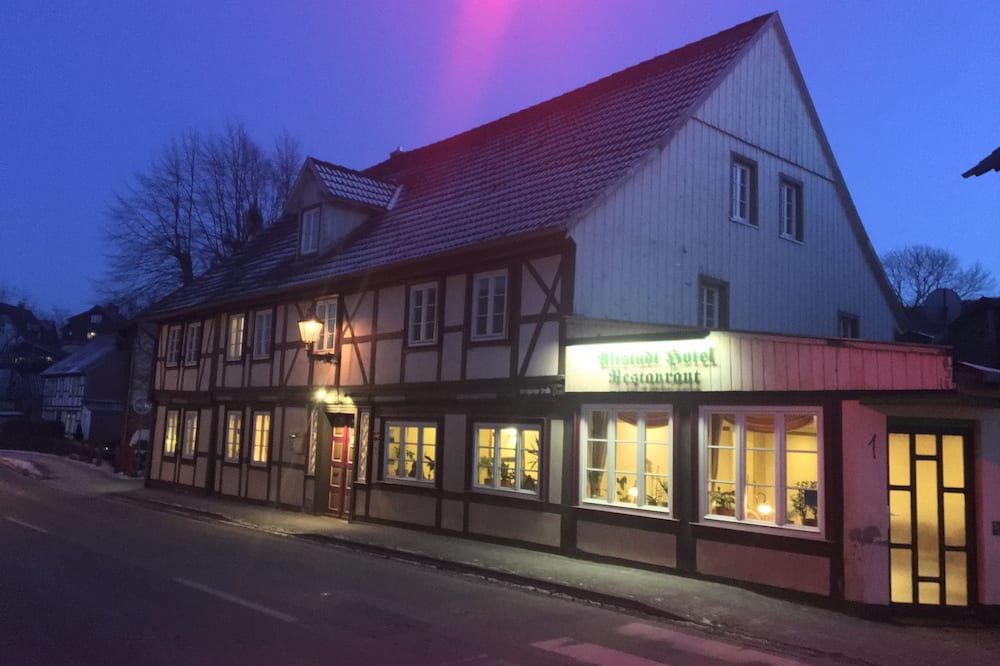 Gebäude