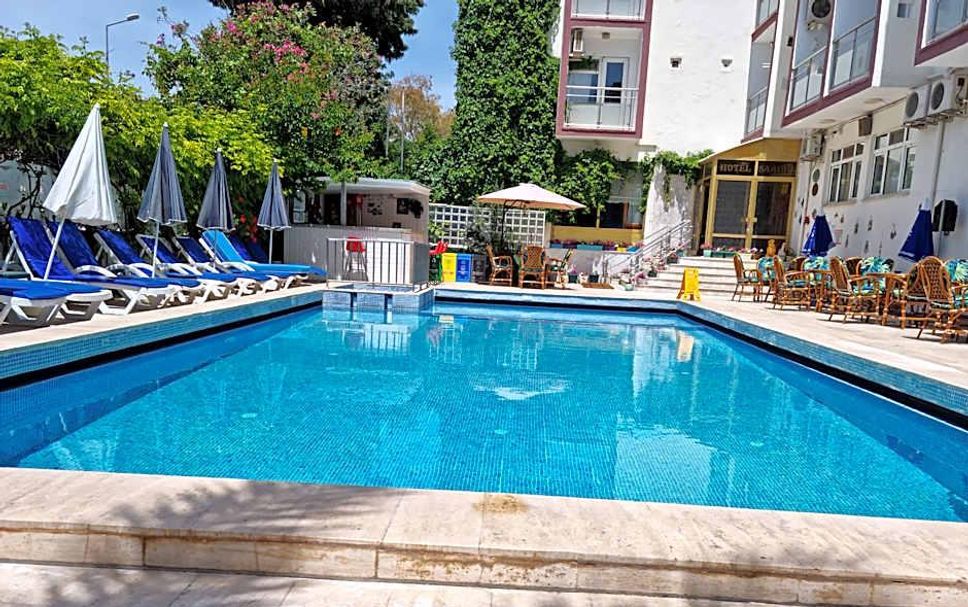 Pool Foto