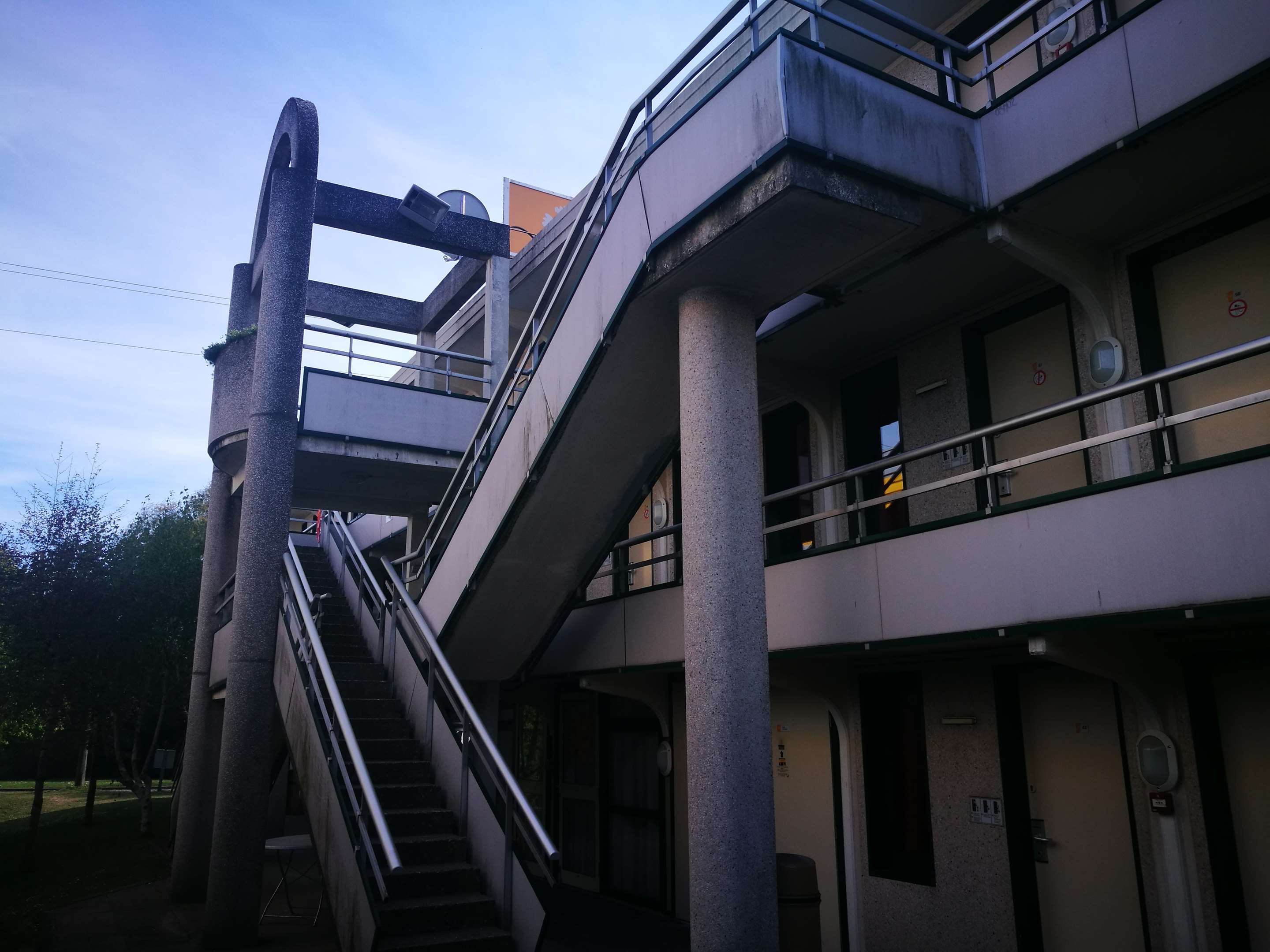 Gebäude