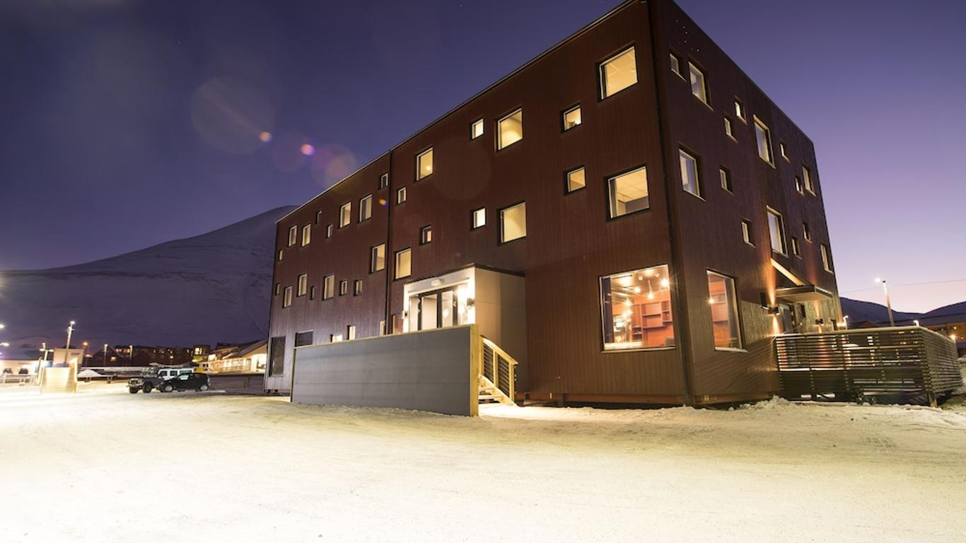 Svalbard Hotell | The Vault