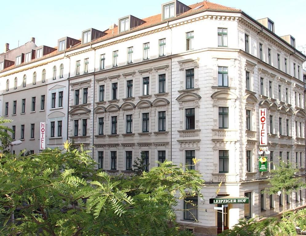 Gebäude