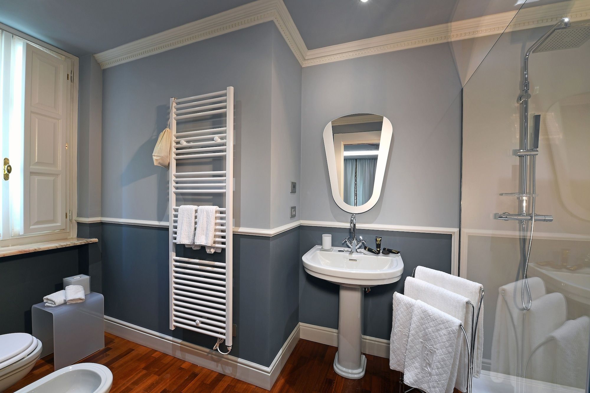 Sonstige