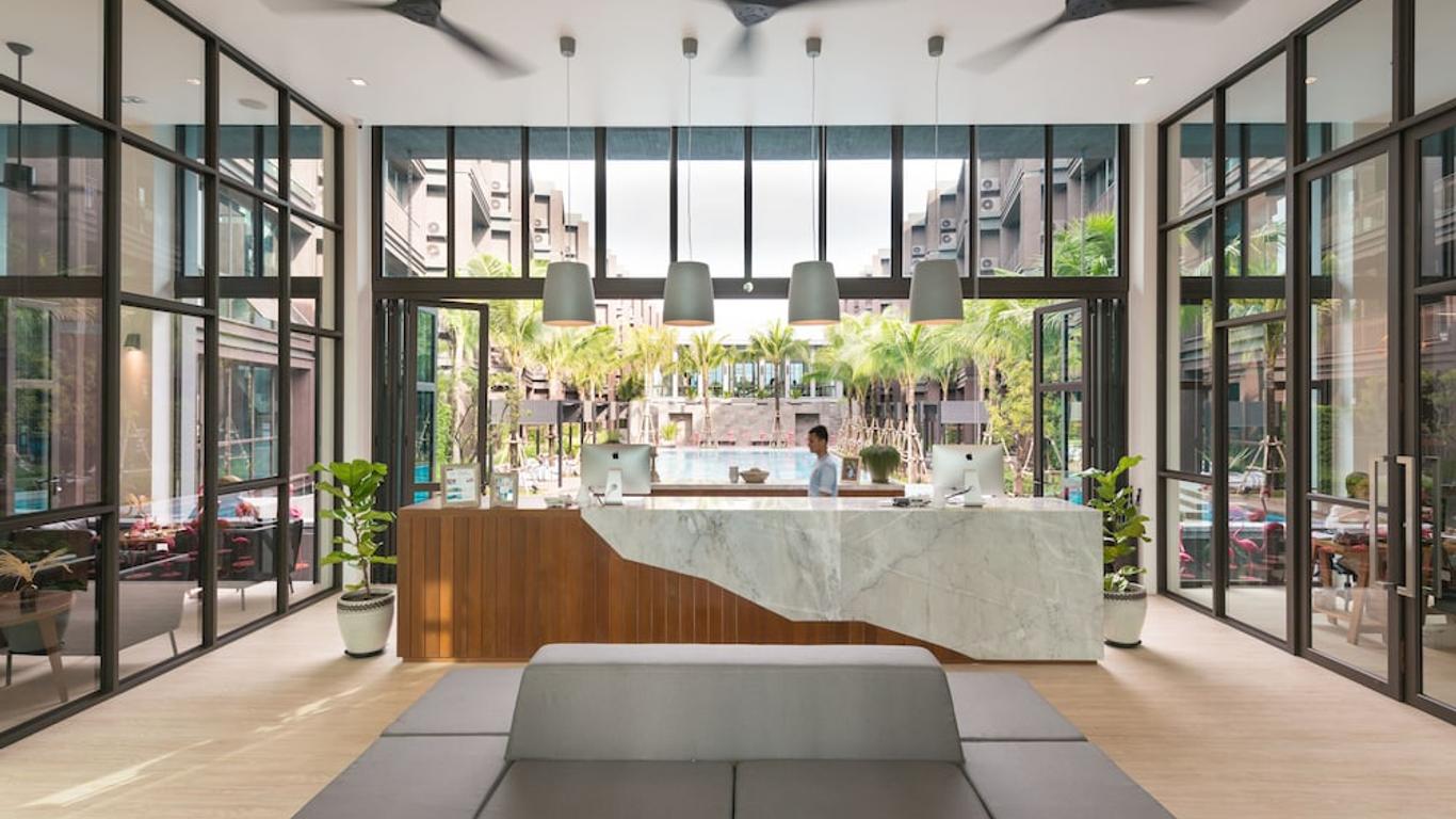 Two Villas Holiday Phuket Onyx Style Nai Harn Beach