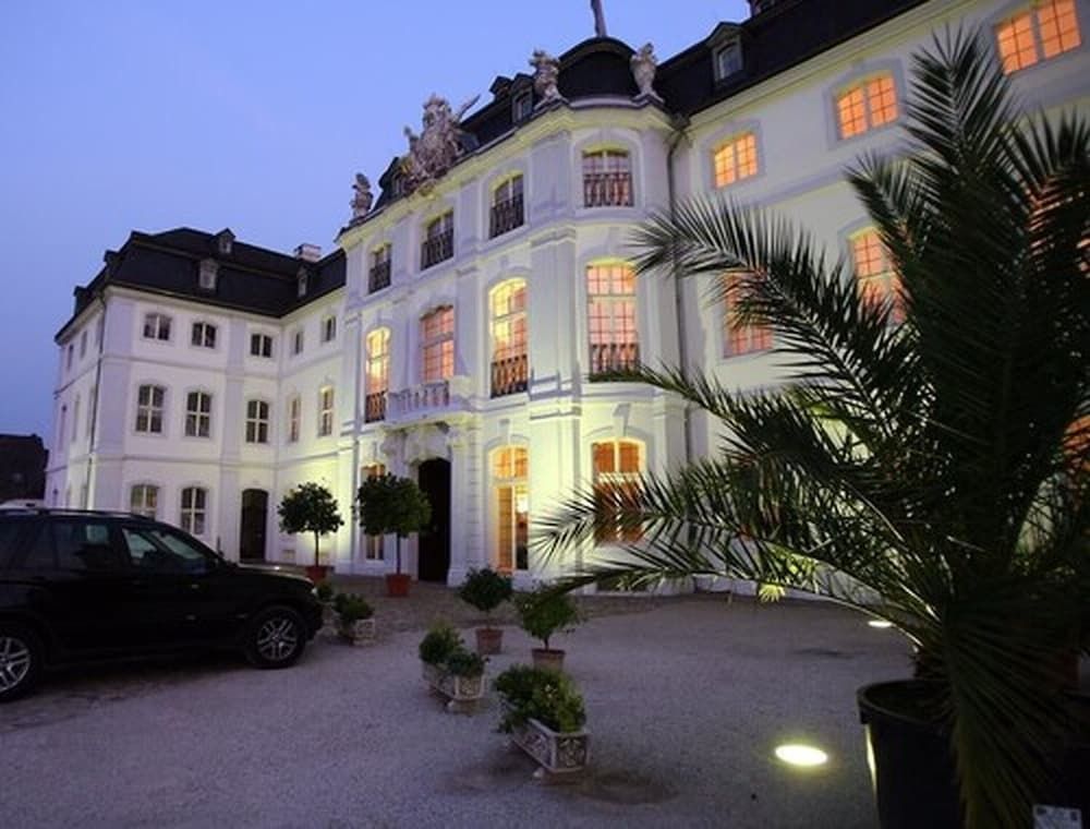 Gebäude