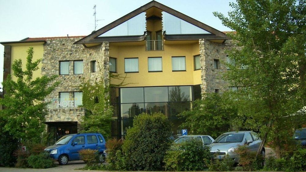 Gebäude