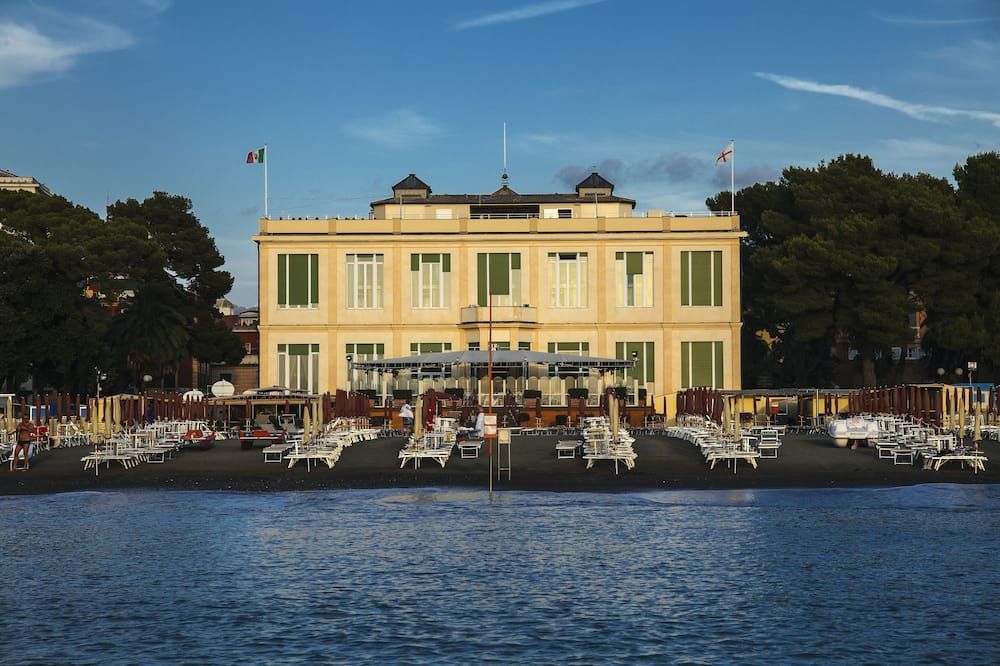 Gebäude
