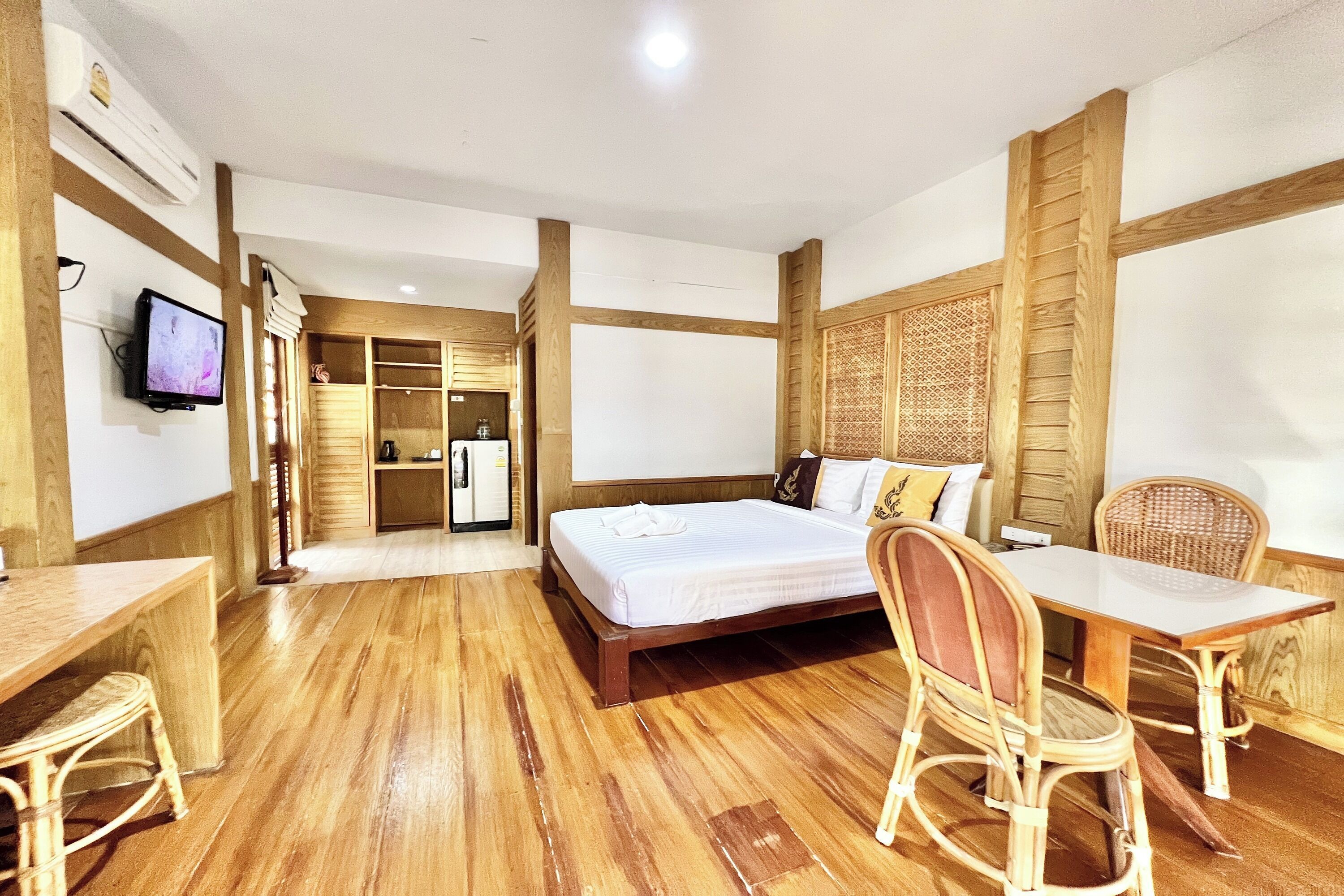 Sonstige