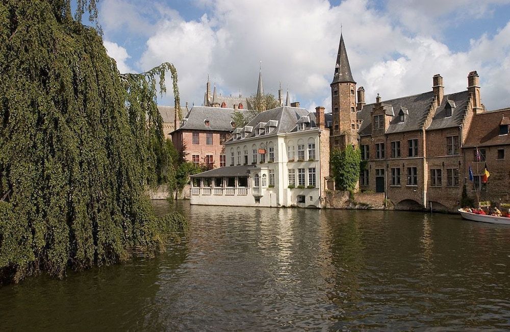 Gebäude