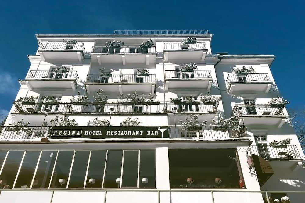 Gebäude