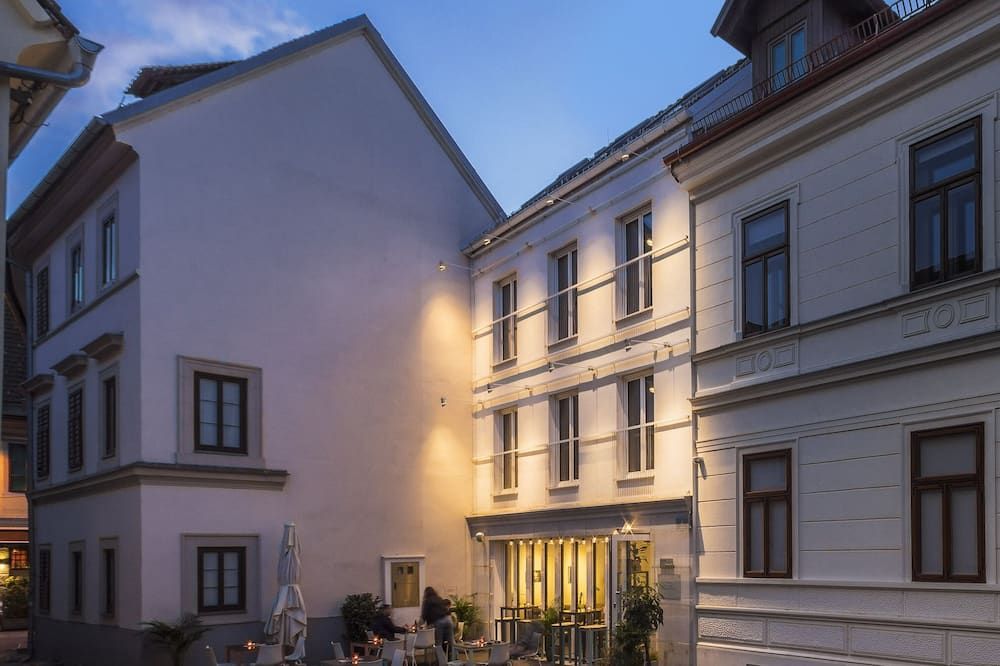 Gebäude