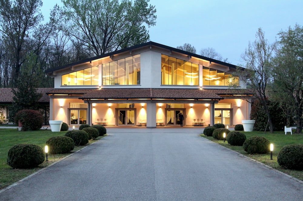 Gebäude