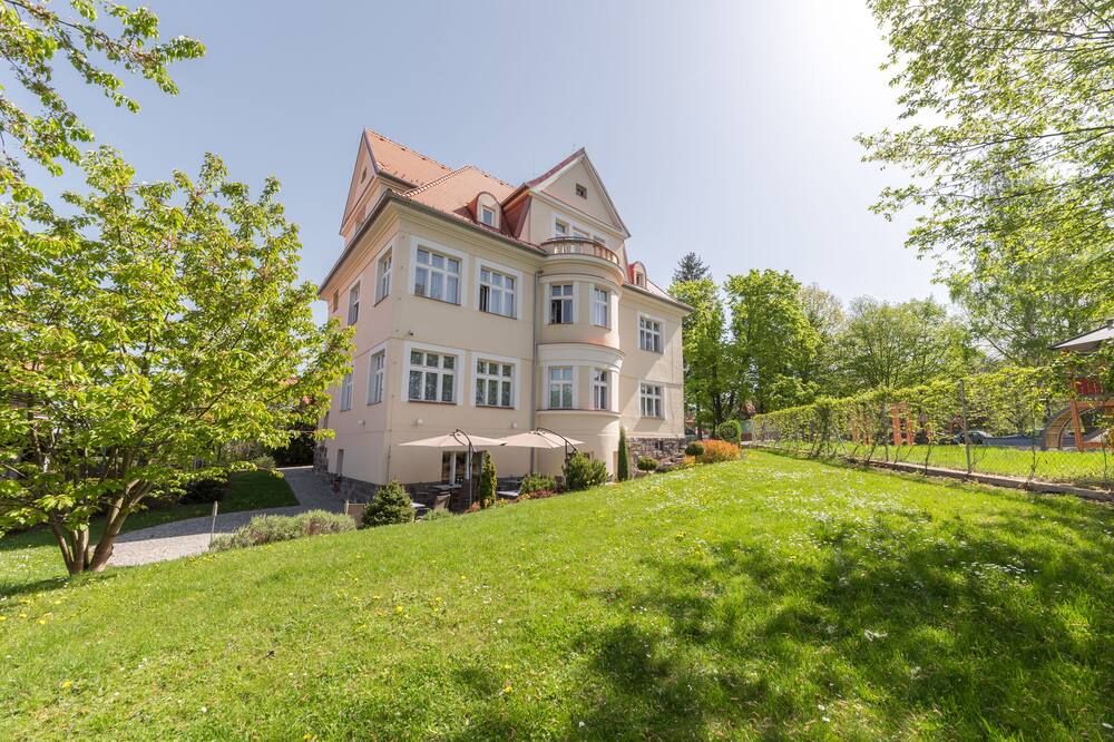 Gebäude