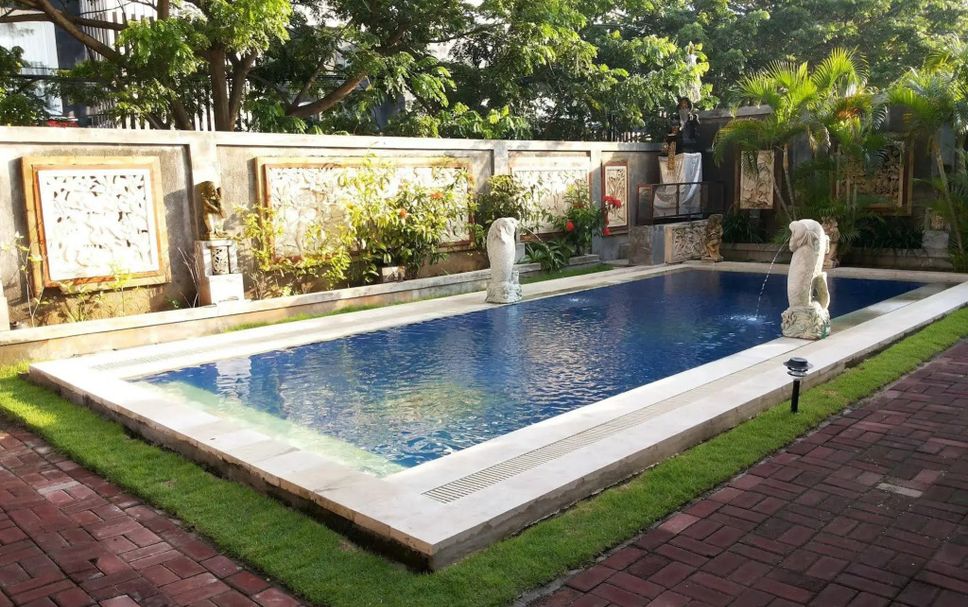 Pool Foto