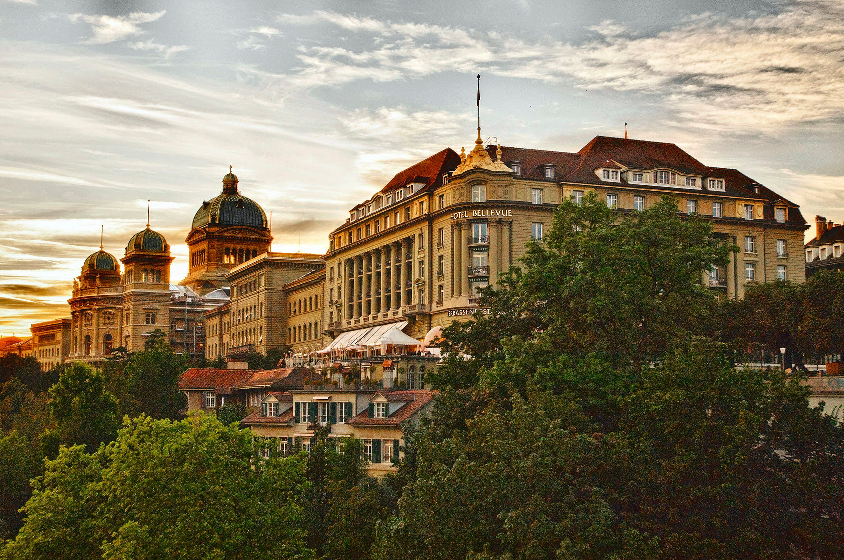 Gebäude