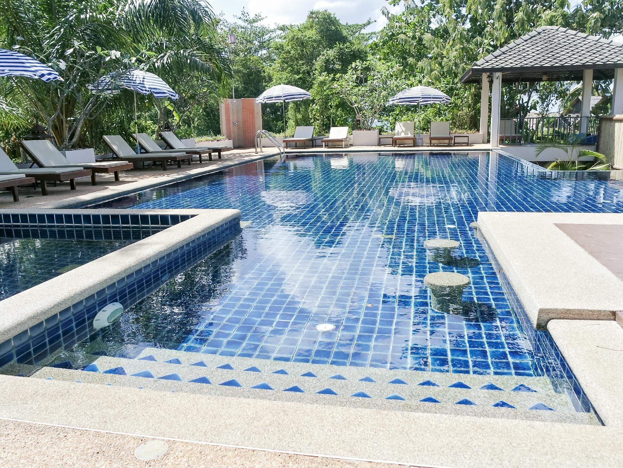 Pool Foto