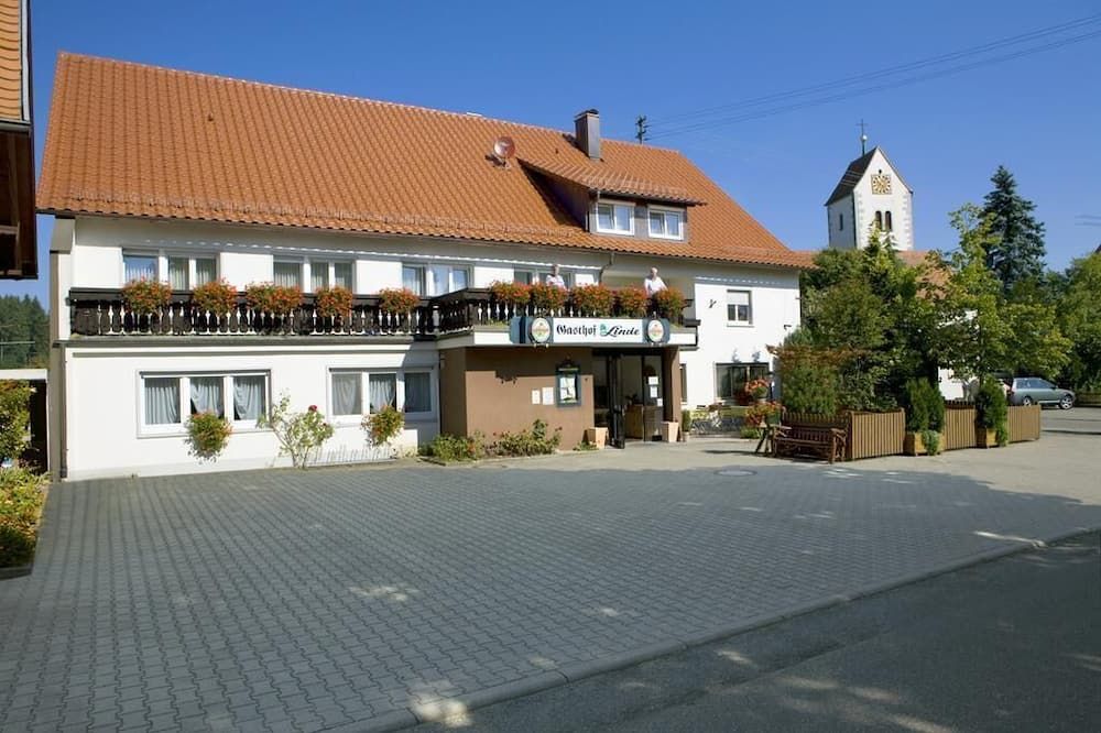Gebäude