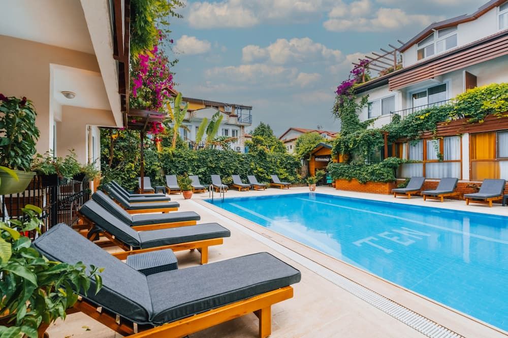 Pool Foto