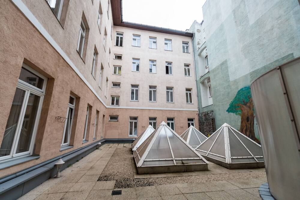 Gebäude