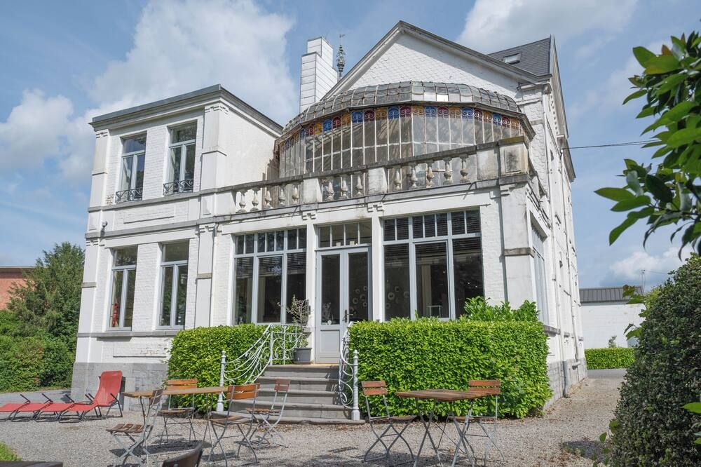 Gebäude