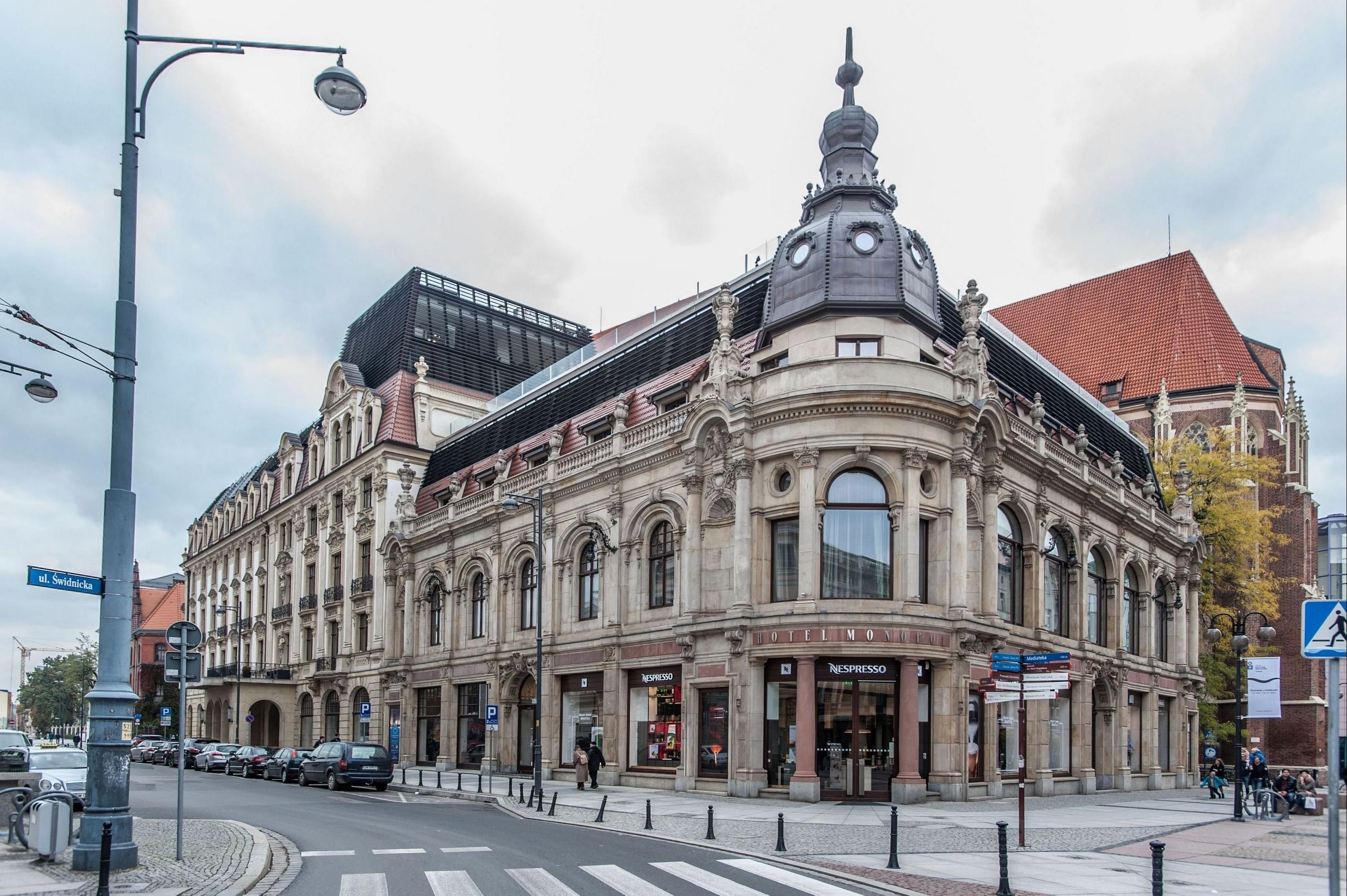 Gebäude