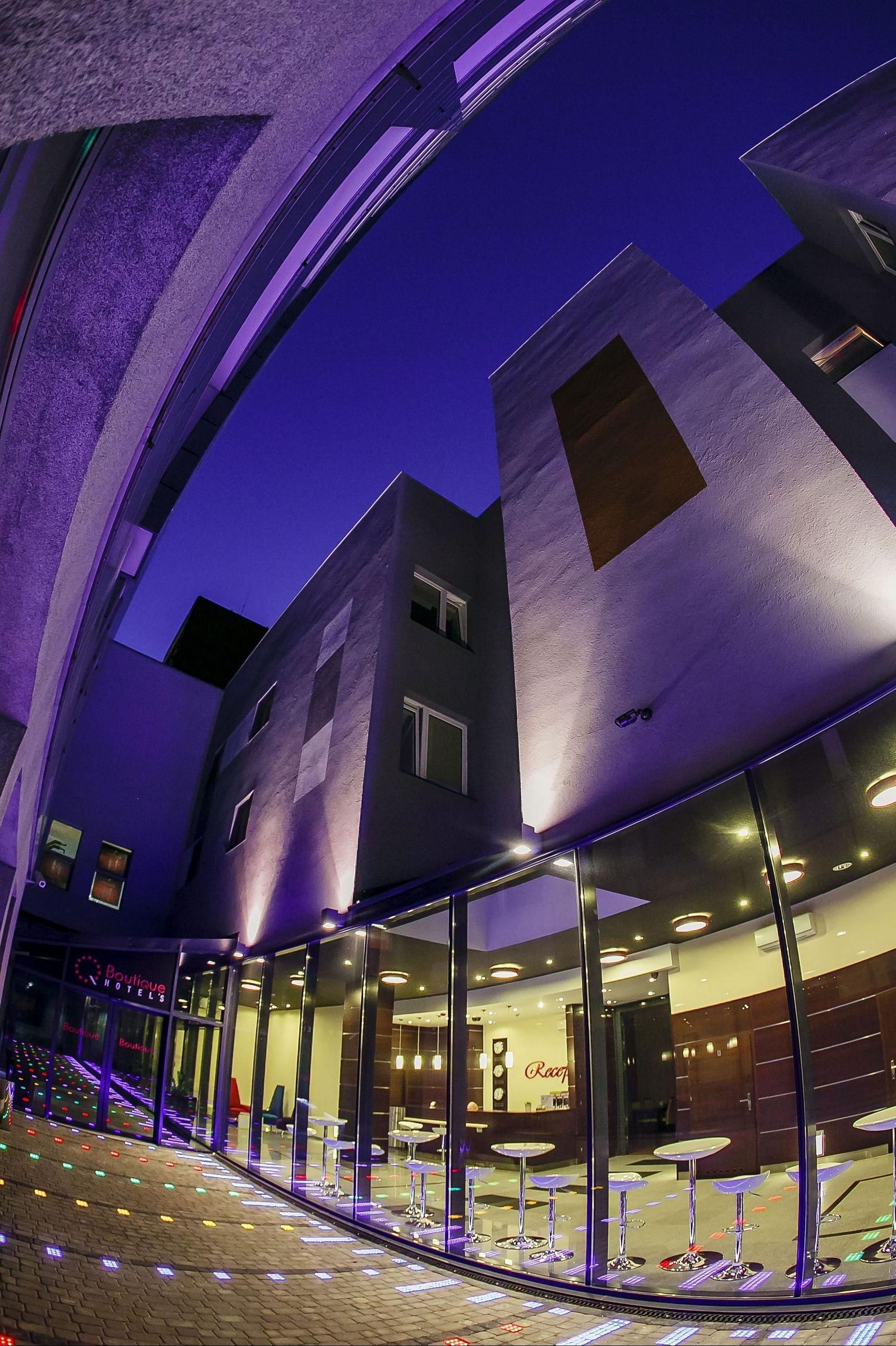 Gebäude