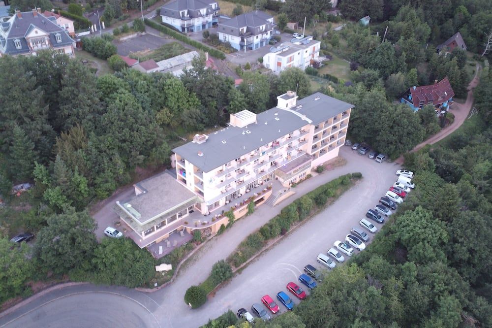 Gebäude