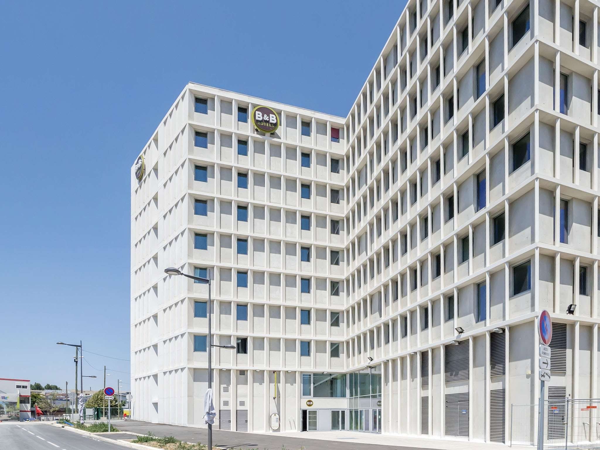 Gebäude