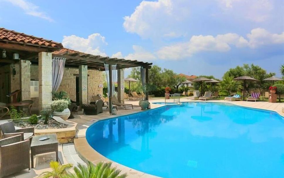 Pool Foto